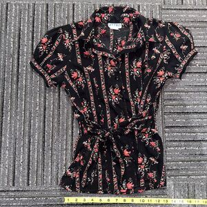 Vintage- Retro Woman's Floral‎ S/S Button Up Shirt Sz S Small Retro Hippie